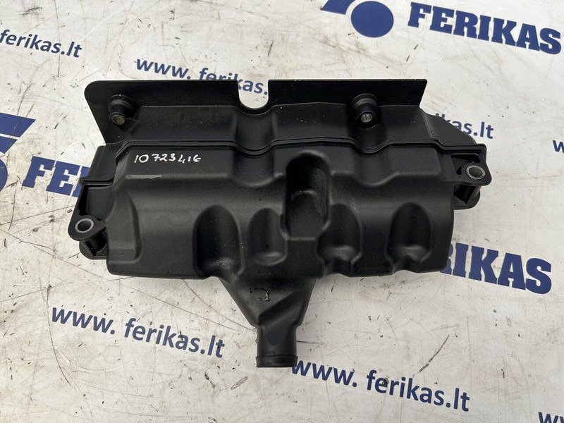 Mercedes-Benz air compressor resonator - Sistem de admisie pentru Camion: Foto 2 Mercedes-Benz air compressor resonator - Sistem de admisie pentru Camion: Foto 2