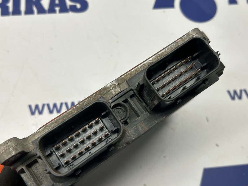 Mercedes-Benz gearbox control unit - Calculator de bord pentru Camion: Foto 3 Mercedes-Benz gearbox control unit - Calculator de bord pentru Camion: Foto 3