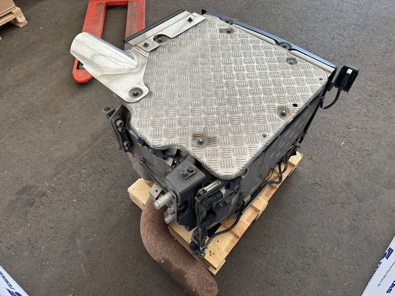 Scania exhaust catalyst - Convertor catalitic pentru Camion: Foto 4 Scania exhaust catalyst - Convertor catalitic pentru Camion: Foto 4