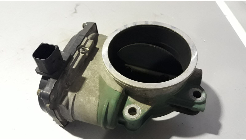 Volvo EGR valve - Motor şi piese pentru Camion: Foto 1 Volvo EGR valve - Motor şi piese pentru Camion: Foto 1