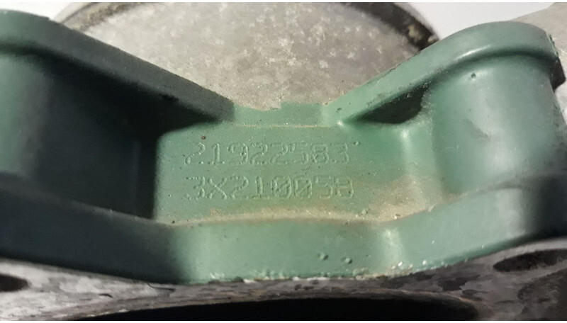 Volvo EGR valve - Motor şi piese pentru Camion: Foto 5 Volvo EGR valve - Motor şi piese pentru Camion: Foto 5