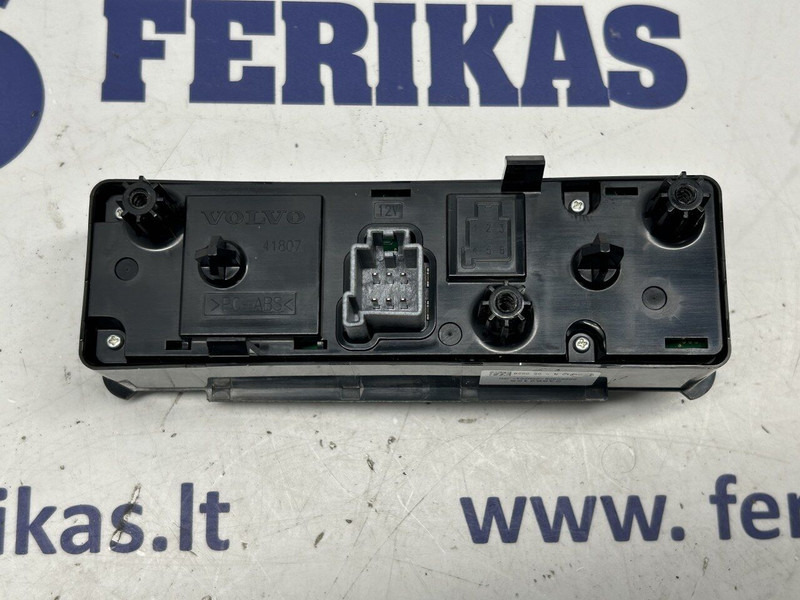 Volvo radio switch control panel - Tablou de bord pentru Camion: Foto 2 Volvo radio switch control panel - Tablou de bord pentru Camion: Foto 2