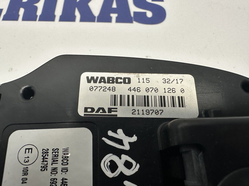 Wabco XF106 - Sistem electric pentru Camion: Foto 3 Wabco XF106 - Sistem electric pentru Camion: Foto 3