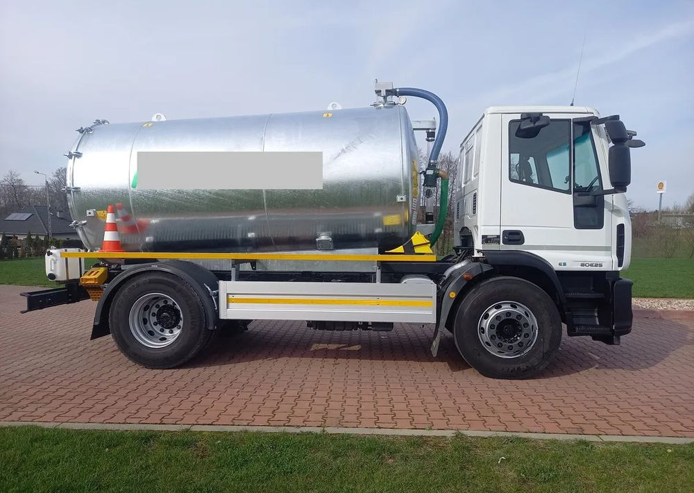 Iveco EURO CARGO 180 E 25 EURO 5 ASENIZACJA ASENIZACYJNY BECZKA - Camion cisternă: Foto 4 Iveco EURO CARGO 180 E 25 EURO 5 ASENIZACJA ASENIZACYJNY BECZKA - Camion cisternă: Foto 4