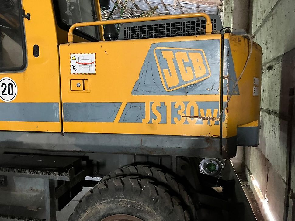 Türpisch Landmaschinen
Herr Christian Türpisch - - Excavator pe roţi: Foto 4 Türpisch Landmaschinen
Herr Christian Türpisch - - Excavator pe roţi: Foto 4