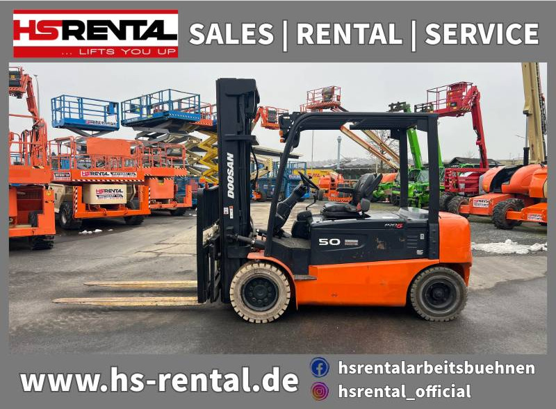 Doosan B50X5 5T 6m Triplex non-marking (1840) - Electrostivuitor: Foto 1 Doosan B50X5 5T 6m Triplex non-marking (1840) - Electrostivuitor: Foto 1