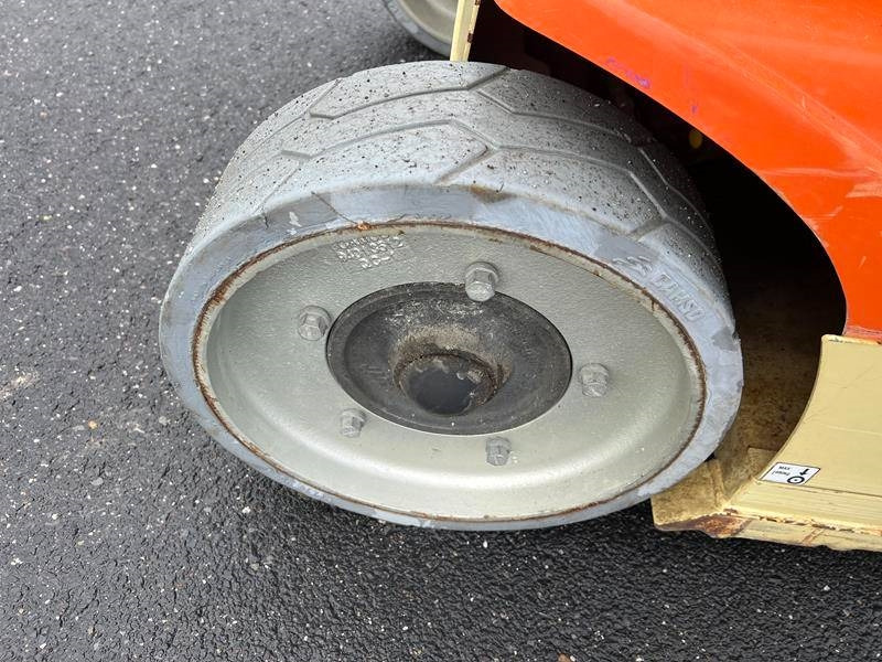 Nacela articulata JLG Toucan 10E elektro 10m (1812): Foto 14 Nacela articulata JLG Toucan 10E elektro 10m (1812): Foto 14