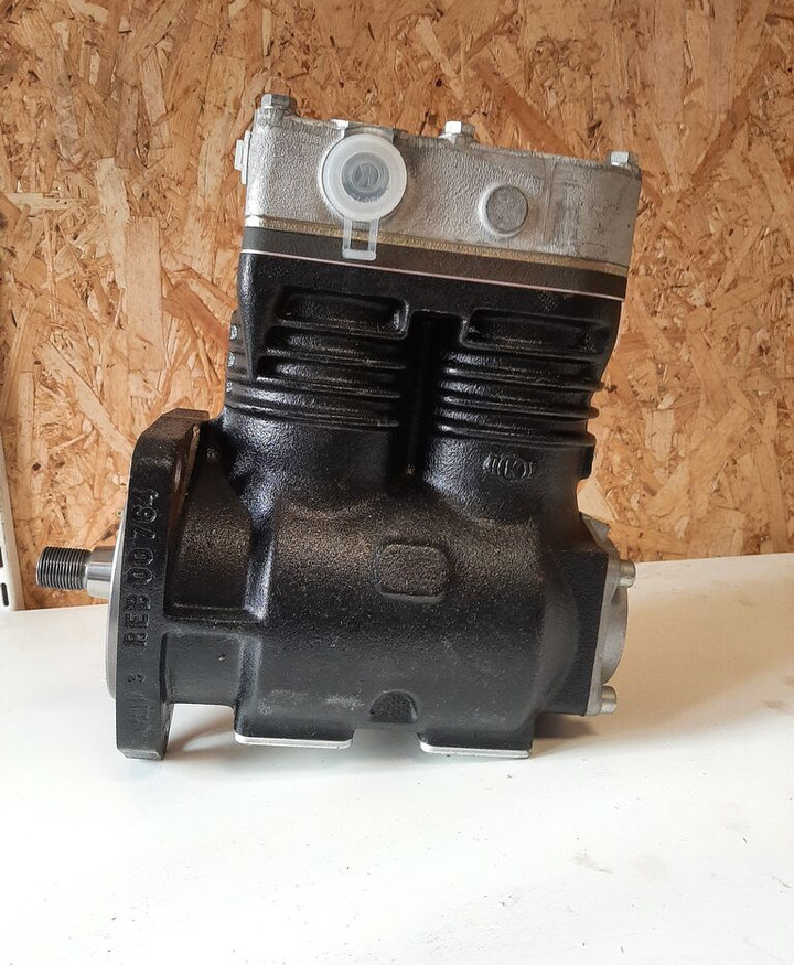 Knorr-Bremse LP 4815 LP4815 197493 S Knorr-Bremse - Compresor, instalatie aer comprimat pentru Autobuz: Foto 3 Knorr-Bremse LP 4815 LP4815 197493 S Knorr-Bremse - Compresor, instalatie aer comprimat pentru Autobuz: Foto 3