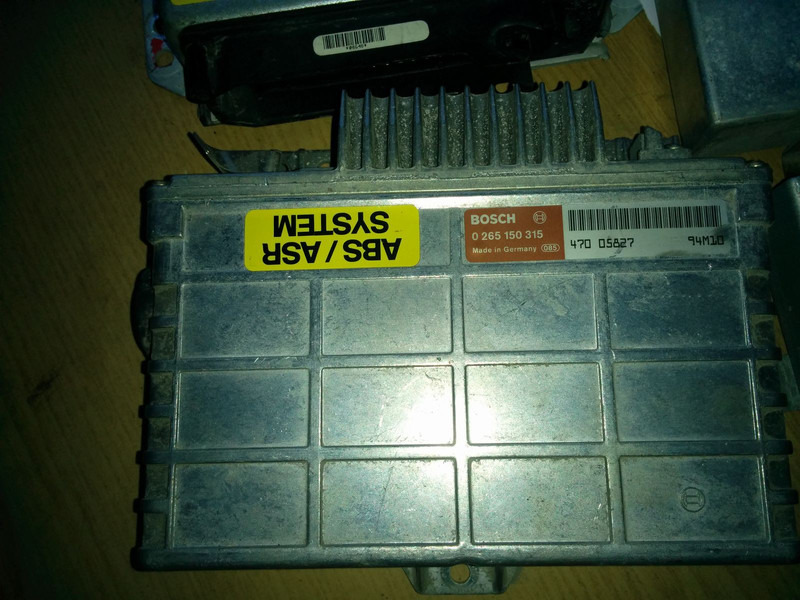 MAN Intarder EST-32 ZF-6009058022 - Calculator de bord: Foto 2 MAN Intarder EST-32 ZF-6009058022 - Calculator de bord: Foto 2