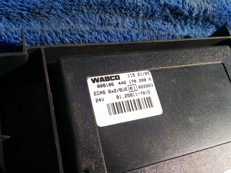 MAN WABCO ECU ZBR2 / 81.25806.7096. - Calculator de bord: Foto 3 MAN WABCO ECU ZBR2 / 81.25806.7096. - Calculator de bord: Foto 3