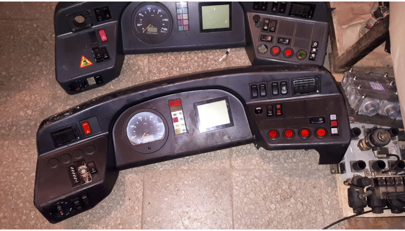 Mercedes-Benz D-78052VS - Tablou de bord: Foto 1 Mercedes-Benz D-78052VS - Tablou de bord: Foto 1