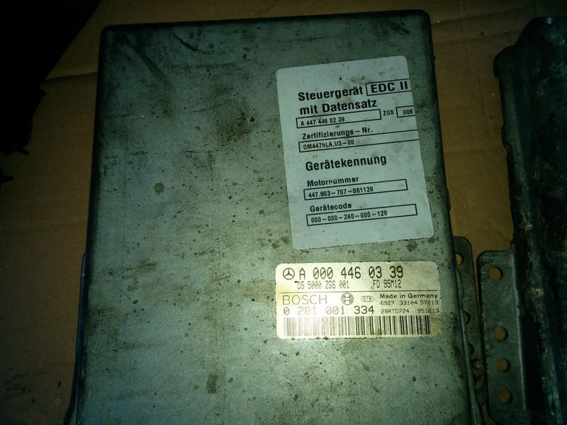 Mercedes-Benz EDC - Calculator de bord: Foto 3 Mercedes-Benz EDC - Calculator de bord: Foto 3