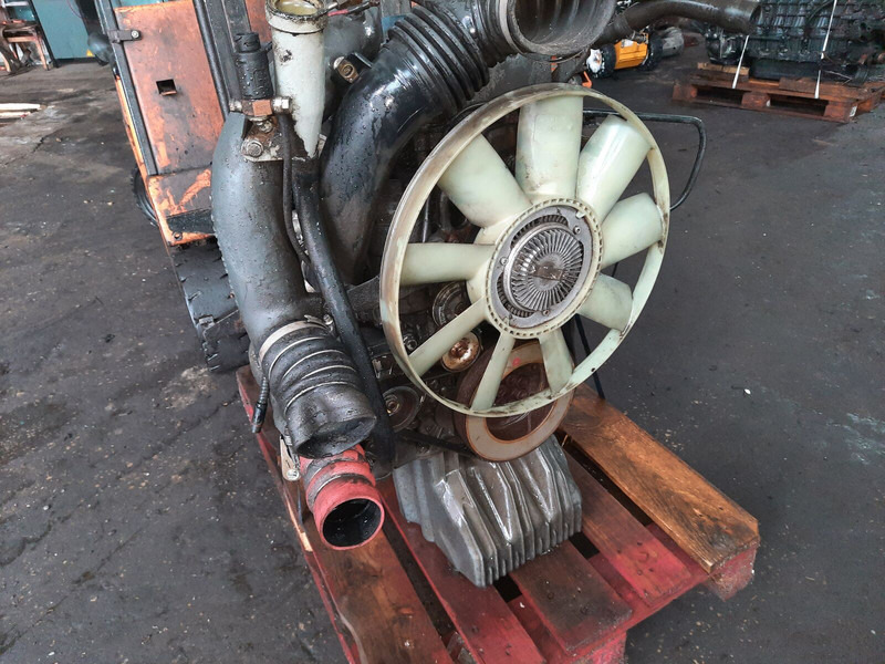 Mercedes-Benz OM 904 LA - Motor: Foto 3 Mercedes-Benz OM 904 LA - Motor: Foto 3