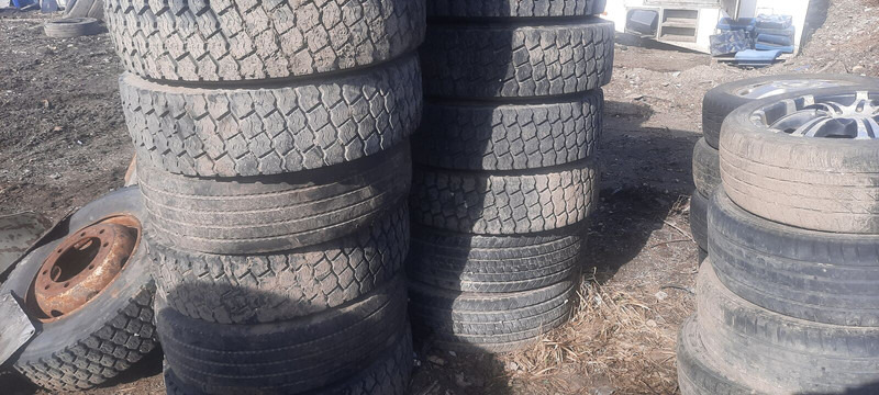 Michelin 295*80R22.5 255*70 \ 275*70* 265\70R19.5 - Anvelopă pentru Camion: Foto 4 Michelin 295*80R22.5 255*70 \ 275*70* 265\70R19.5 - Anvelopă pentru Camion: Foto 4
