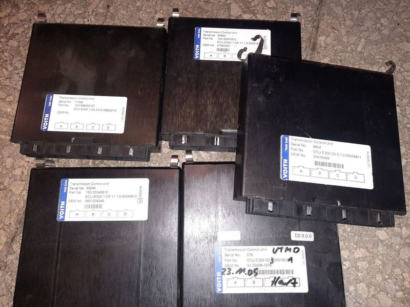 Voith ECU-E300 D2.3.0.0-00018011 - Calculator de bord: Foto 2 Voith ECU-E300 D2.3.0.0-00018011 - Calculator de bord: Foto 2