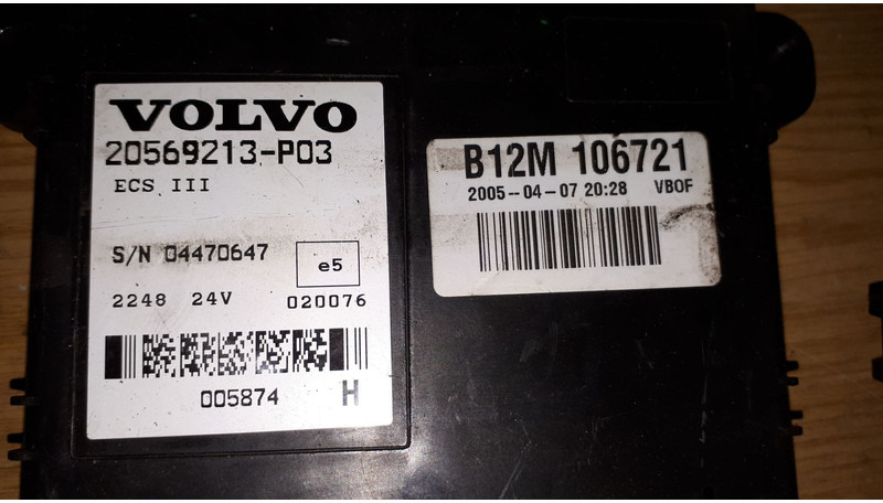 Volvo 20744283-01 .20514900-03. 20585155-P02/20554489-P04/.2050318 - Calculator de bord: Foto 3 Volvo 20744283-01 .20514900-03. 20585155-P02/20554489-P04/.2050318 - Calculator de bord: Foto 3