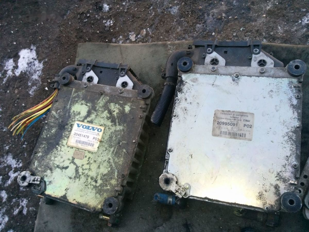 Volvo 20995091 P02. 20577136 P02 20582962 P05. 600581 Volvo - Calculator de bord pentru Autobuz: Foto 4 Volvo 20995091 P02. 20577136 P02 20582962 P05. 600581 Volvo - Calculator de bord pentru Autobuz: Foto 4