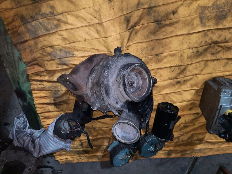 Volvo D12C D12A . Scania=918 - Turbocompresor: Foto 1 Volvo D12C D12A . Scania=918 - Turbocompresor: Foto 1