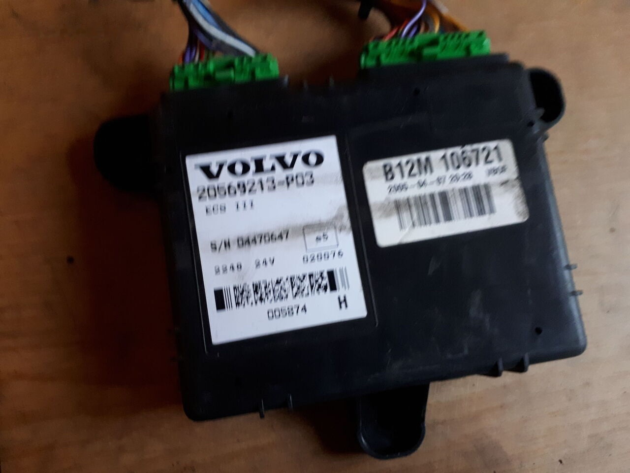 Volvo Siemts VDO 20514900-03 20569213-P03. 20744283-01. 20865208-02. Volvo B12 - Calculator de bord pentru Autobuz: Foto 5 Volvo Siemts VDO 20514900-03 20569213-P03. 20744283-01. 20865208-02. Volvo B12 - Calculator de bord pentru Autobuz: Foto 5