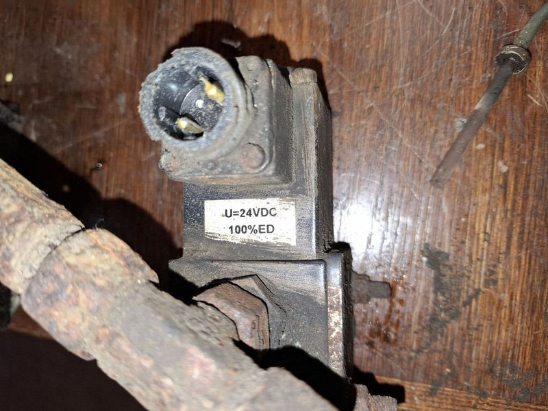 Volvo ZFLS / Herion - Cilindru hidraulic: Foto 3 Volvo ZFLS / Herion - Cilindru hidraulic: Foto 3