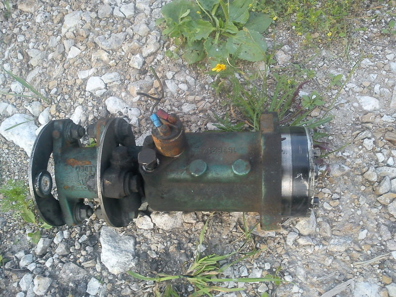 Volvo привода шкивов ремней и топливного насоса - Arbore cotit: Foto 1 Volvo привода шкивов ремней и топливного насоса - Arbore cotit: Foto 1