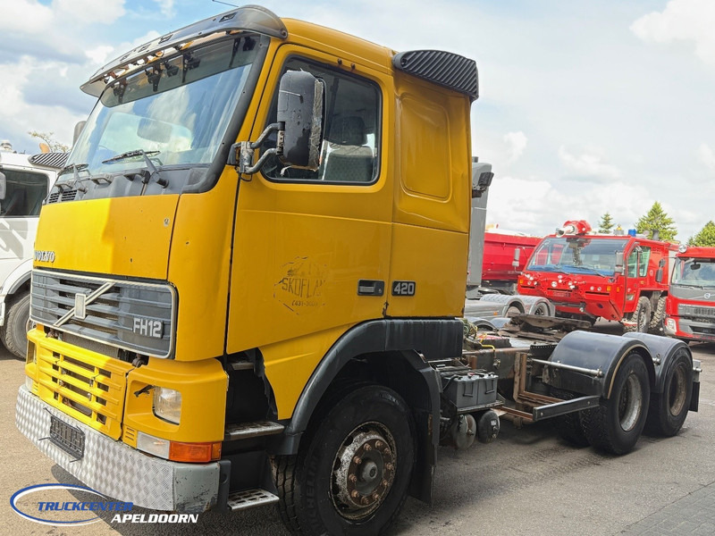 Volvo FH 12 - 420 6x4, Handgeschakeld, Euro 2, Hydrauliek - Cap tractor: Foto 2 Volvo FH 12 - 420 6x4, Handgeschakeld, Euro 2, Hydrauliek - Cap tractor: Foto 2