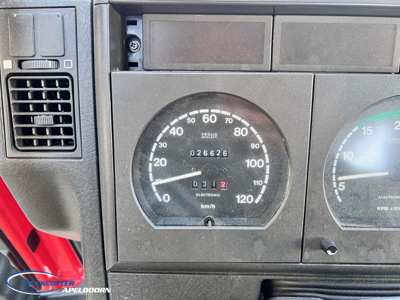 Autospeciala de stins incendii Iveco 120E23 Camiva Epas 25, 26000 km!: Foto 6