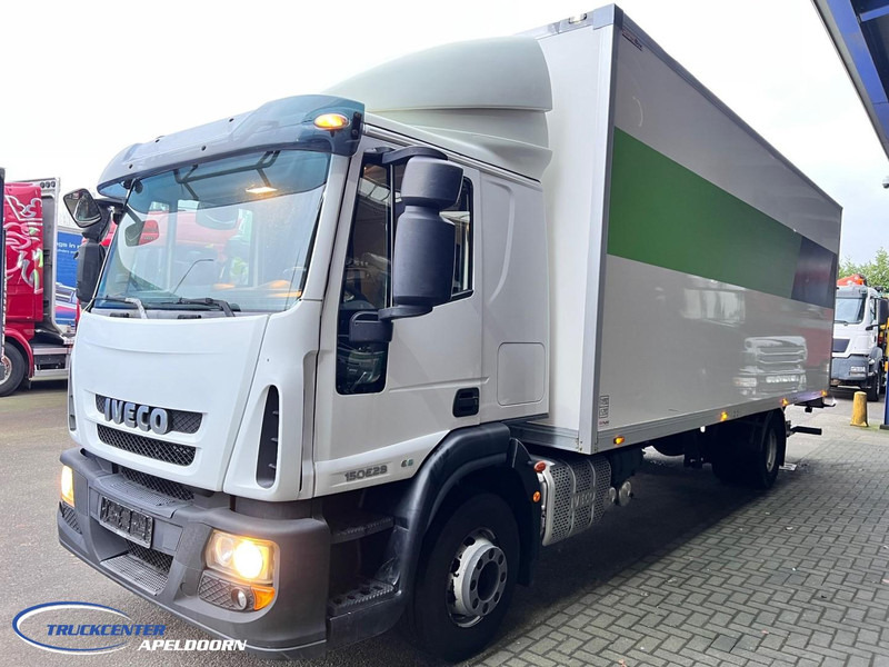 Iveco Eurocargo 150E28 175.650 km, AC, 3 Stoelen, 2000 kg lift, 6 Cilinder - Camion furgon: Foto 3 Iveco Eurocargo 150E28 175.650 km, AC, 3 Stoelen, 2000 kg lift, 6 Cilinder - Camion furgon: Foto 3