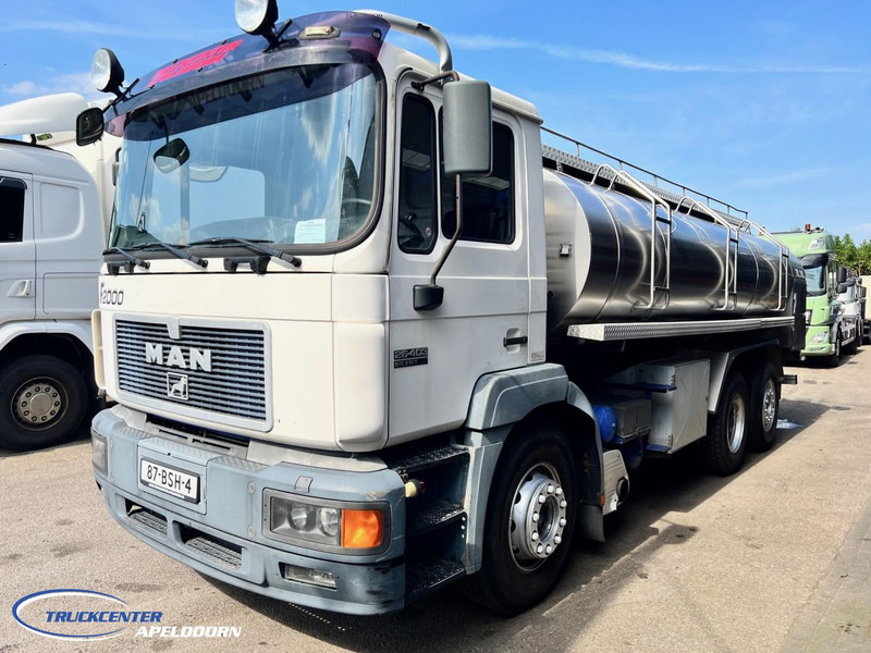 MAN 26.403 Manuel, Retarder, Reduction axle, 14250 liter - Camion cisternă: Foto 3 MAN 26.403 Manuel, Retarder, Reduction axle, 14250 liter - Camion cisternă: Foto 3