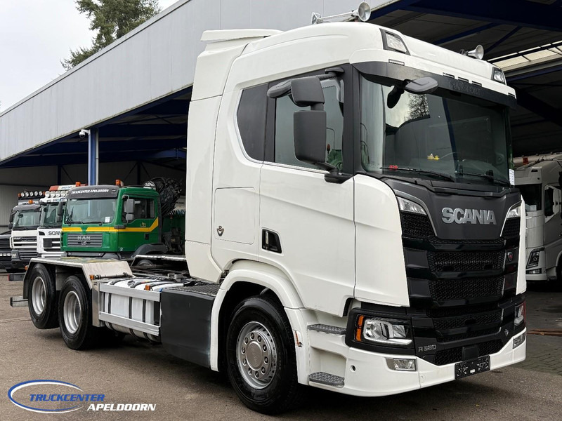 Scania R580 V8 NGS Retarder, 9000 kg Vooras, PTO, 6x2 - Camion şasiu: Foto 1 Scania R580 V8 NGS Retarder, 9000 kg Vooras, PTO, 6x2 - Camion şasiu: Foto 1