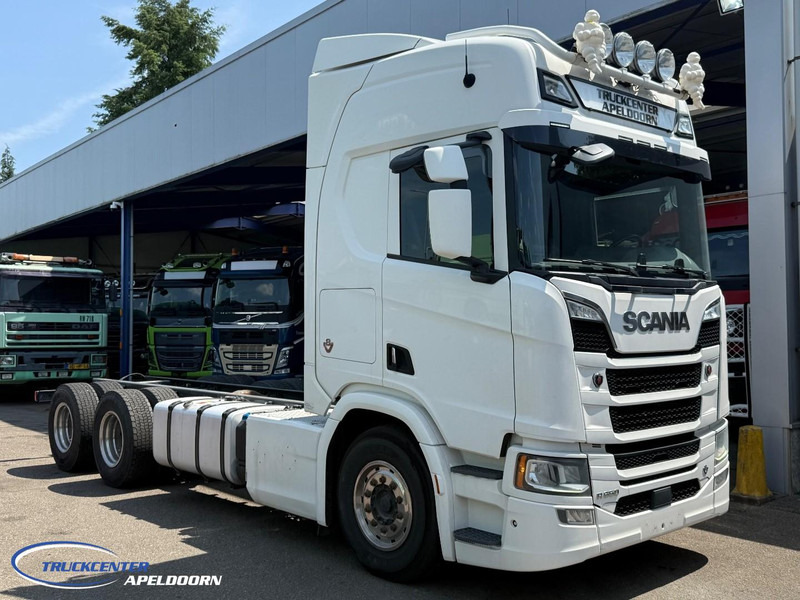 Scania R650 V8 NGS 6x4, Standclima, Retarder, PTO, 9000 Vooras - Camion şasiu: Foto 1 Scania R650 V8 NGS 6x4, Standclima, Retarder, PTO, 9000 Vooras - Camion şasiu: Foto 1