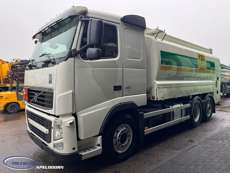 Volvo FH 480 18000 Liter ADR, 4 Compartimenten, Stuuras - Camion cisternă: Foto 3 Volvo FH 480 18000 Liter ADR, 4 Compartimenten, Stuuras - Camion cisternă: Foto 3