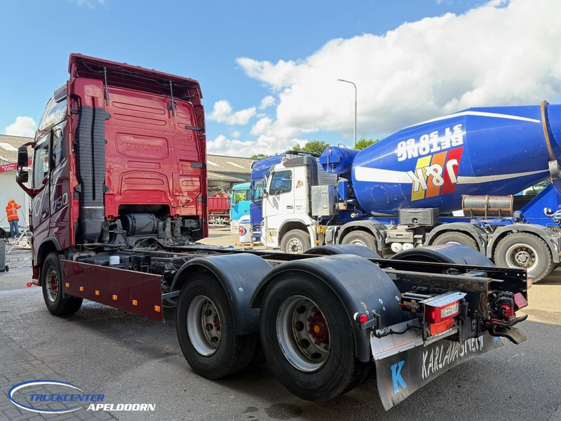 Volvo FH 750 6x4 Tandemlift, Retarder, PTO - Camion şasiu: Foto 4 Volvo FH 750 6x4 Tandemlift, Retarder, PTO - Camion şasiu: Foto 4