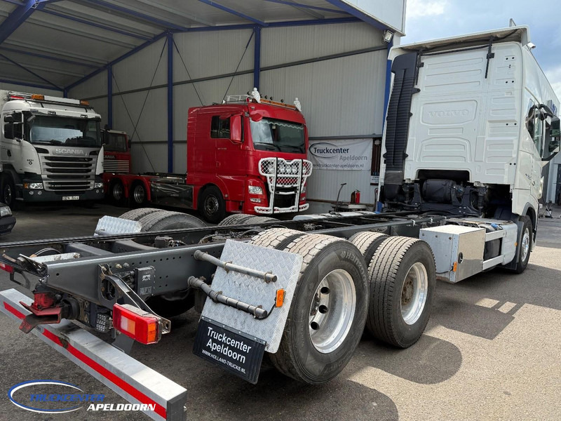 Volvo FH 750 Globetrotter XL, Retarder, 460 WB, Naafreductie, PTO - Camion şasiu: Foto 2 Volvo FH 750 Globetrotter XL, Retarder, 460 WB, Naafreductie, PTO - Camion şasiu: Foto 2