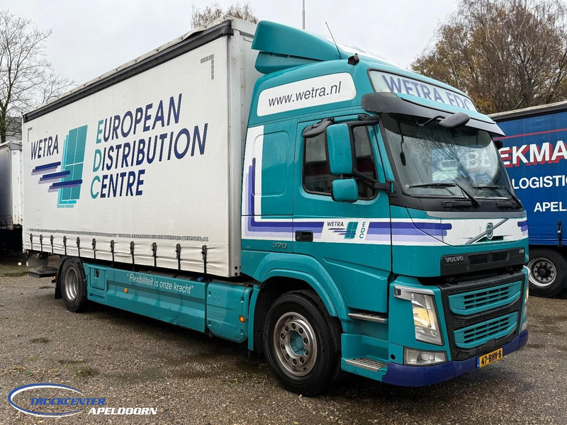 Volvo FM Schuifdak, Laadklep, Globetrotter - Camion cu prelată: Foto 1 Volvo FM Schuifdak, Laadklep, Globetrotter - Camion cu prelată: Foto 1