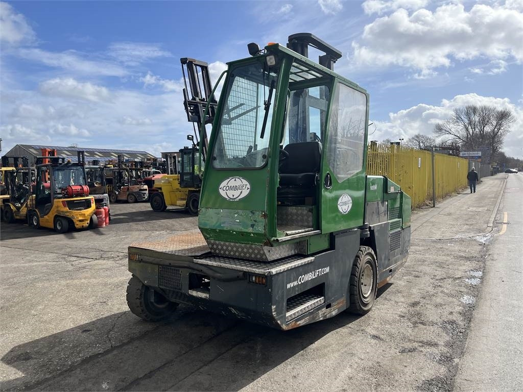 Combilift C5000SL - Stivuitor lateral: Foto 1 Combilift C5000SL - Stivuitor lateral: Foto 1