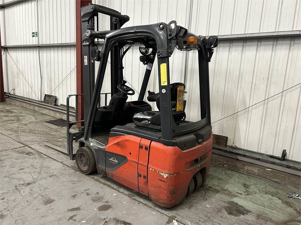 Linde E16C-02 - Electrostivuitor: Foto 3 Linde E16C-02 - Electrostivuitor: Foto 3
