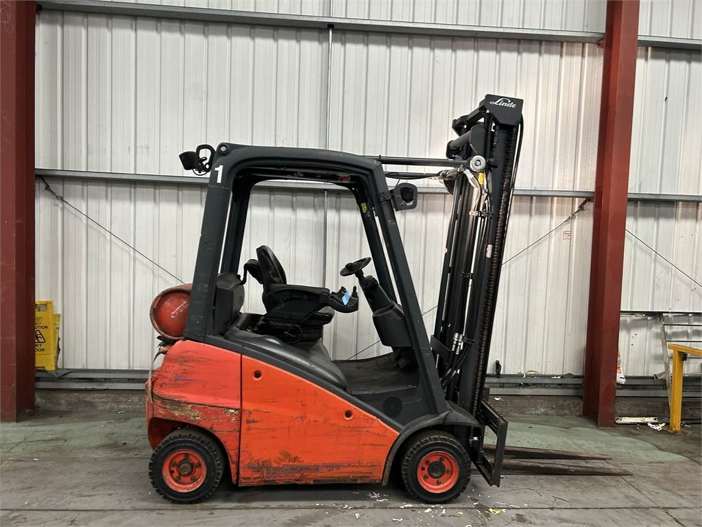 Linde H14T-01 - Stivuitor GPL: Foto 5 Linde H14T-01 - Stivuitor GPL: Foto 5