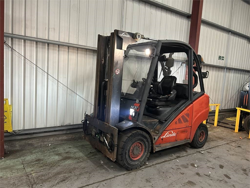 Linde H30D - Stivuitor diesel: Foto 2 Linde H30D - Stivuitor diesel: Foto 2