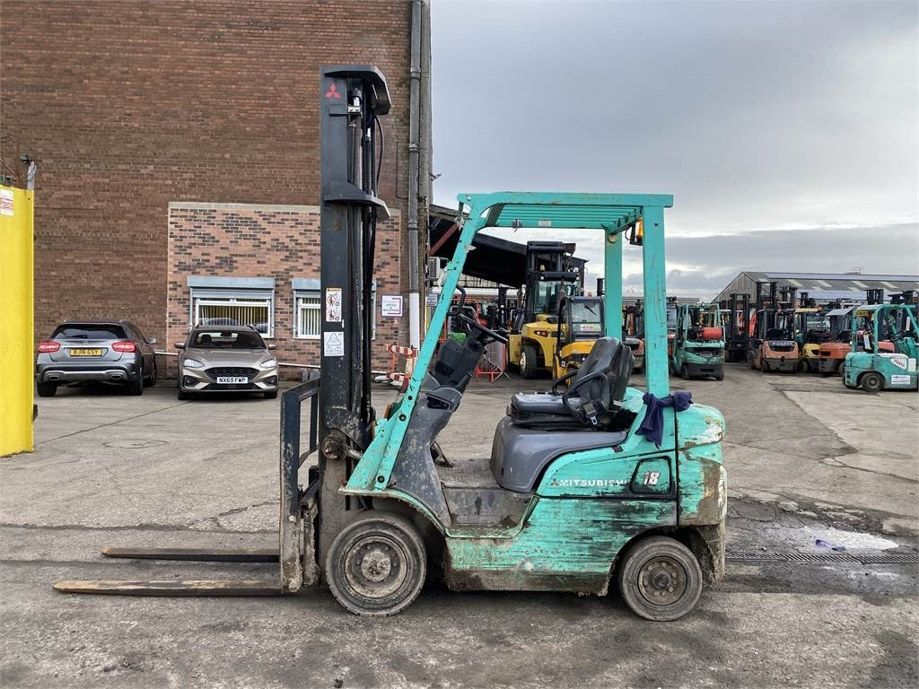 Mitsubishi FD18NT - Stivuitor diesel: Foto 1 Mitsubishi FD18NT - Stivuitor diesel: Foto 1