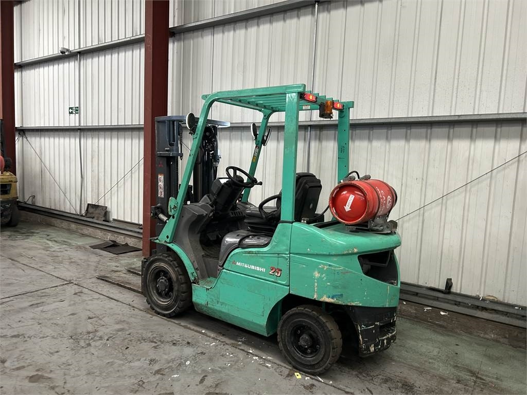 Mitsubishi FG25NT - Stivuitor GPL: Foto 3 Mitsubishi FG25NT - Stivuitor GPL: Foto 3