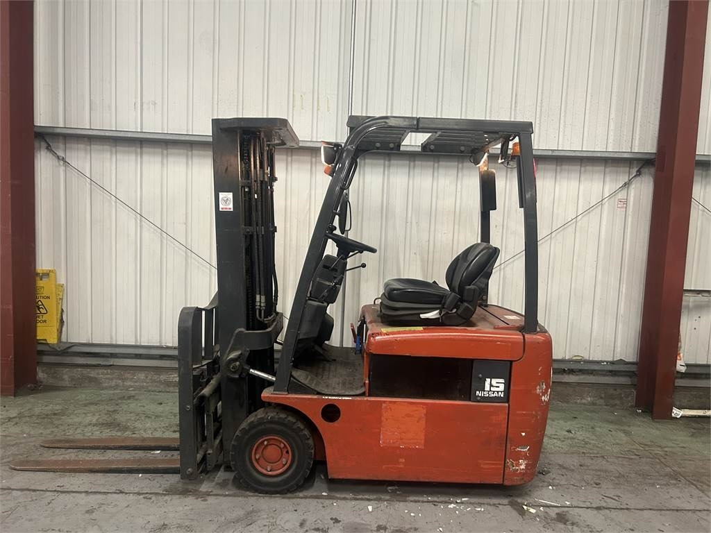 Nissan NO1L15HQ - Electrostivuitor: Foto 1 Nissan NO1L15HQ - Electrostivuitor: Foto 1