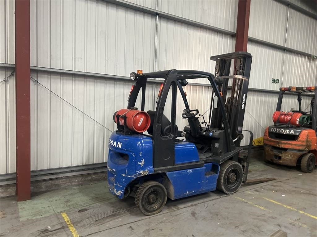 Nissan UD02A20PQ - Stivuitor GPL: Foto 3 Nissan UD02A20PQ - Stivuitor GPL: Foto 3