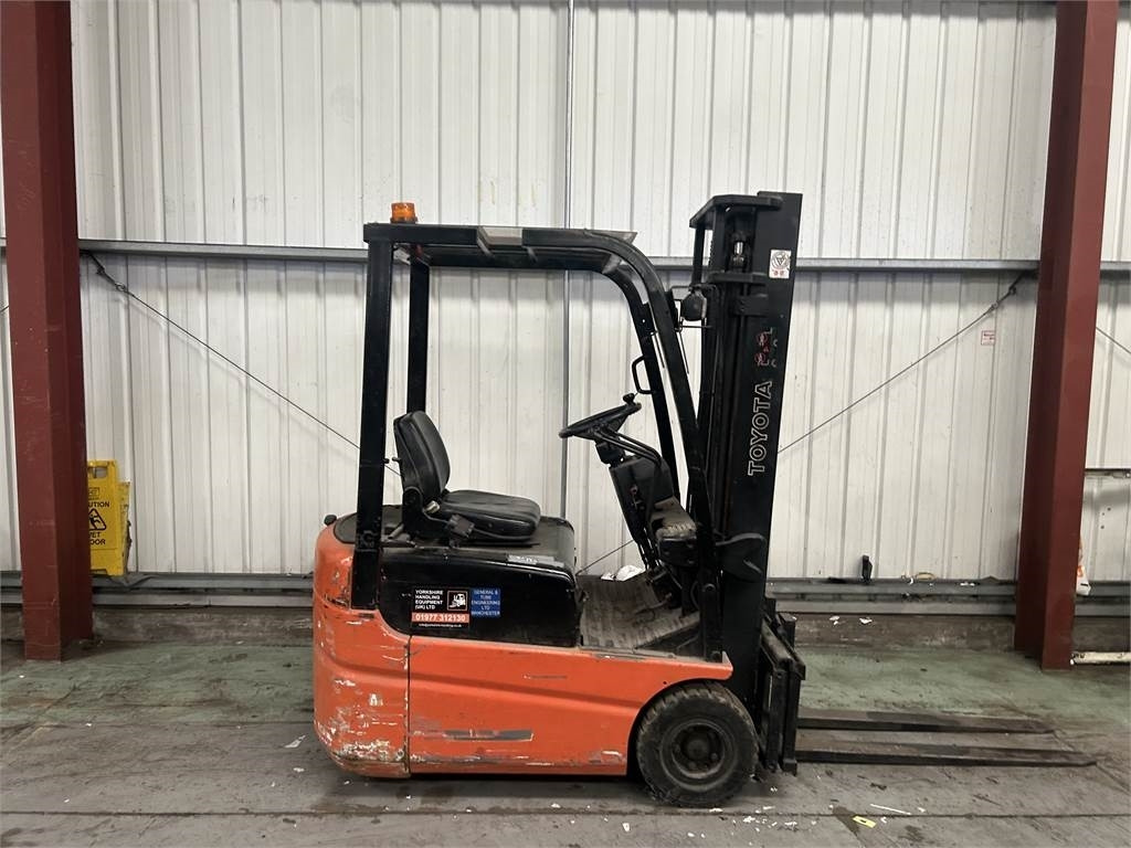 Toyota FBESF15 - Electrostivuitor: Foto 5 Toyota FBESF15 - Electrostivuitor: Foto 5