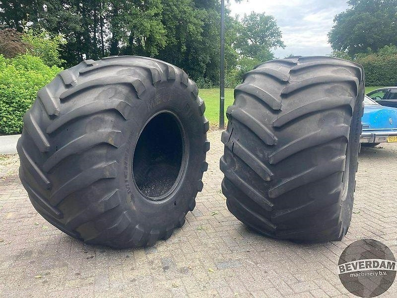 Michelin MEGA BIB 1050/50R32 - Anvelopă pentru Utilaje agricole: Foto 1 Michelin MEGA BIB 1050/50R32 - Anvelopă pentru Utilaje agricole: Foto 1