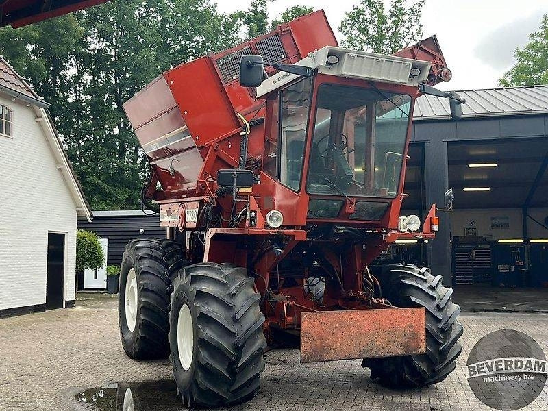 Hesston 7730 - Utilaje agricole: Foto 3 Hesston 7730 - Utilaje agricole: Foto 3