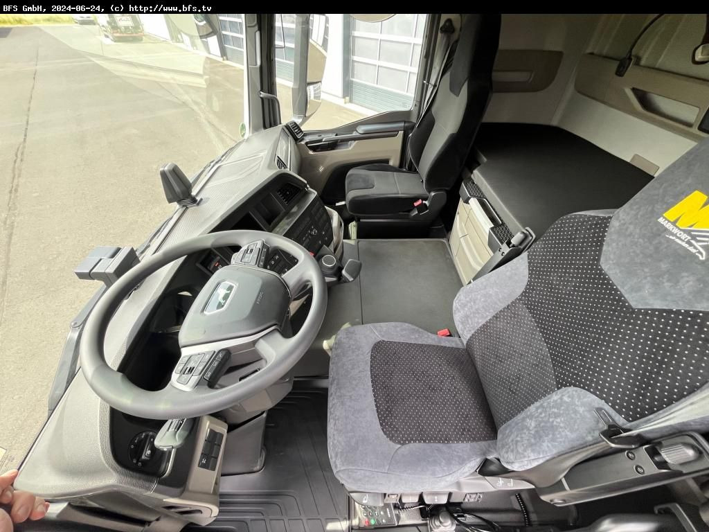 MAN TGS (TG3) 18.520 4x4 BL SA hohe Bauart, Kipphydr - Cap tractor: Foto 4 MAN TGS (TG3) 18.520 4x4 BL SA hohe Bauart, Kipphydr - Cap tractor: Foto 4