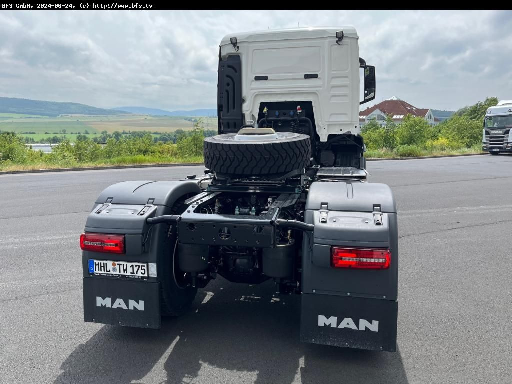 MAN TGS (TG3) 18.520 4x4 BL SA hohe Bauart, Kipphydr - Cap tractor: Foto 2 MAN TGS (TG3) 18.520 4x4 BL SA hohe Bauart, Kipphydr - Cap tractor: Foto 2