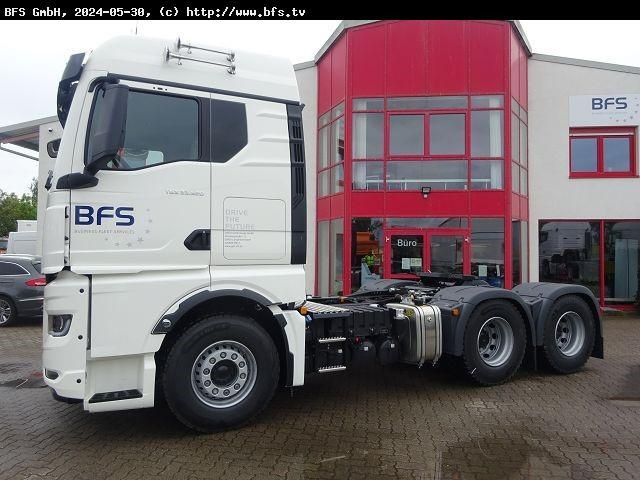 MAN TGX (TG3) 33.520 6x4 BL SA Kipphydraulik 6x4 - Cap tractor: Foto 2 MAN TGX (TG3) 33.520 6x4 BL SA Kipphydraulik 6x4 - Cap tractor: Foto 2