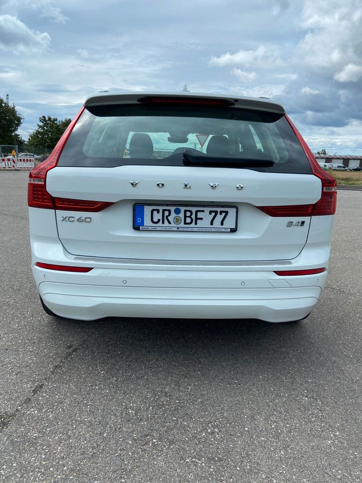 Volvo XC 60 XC60 Momentum Pro AWD - SUV: Foto 2 Volvo XC 60 XC60 Momentum Pro AWD - SUV: Foto 2